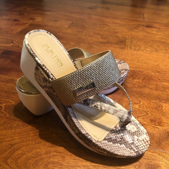 Kenneth Cole Pepea Cross Animal Print-Gold - Picture 3 of 6